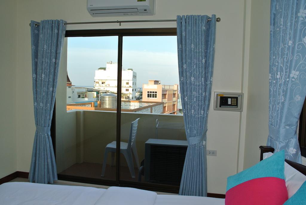 Baan Taweesuk Guest House HHQ Zewnętrze zdjęcie