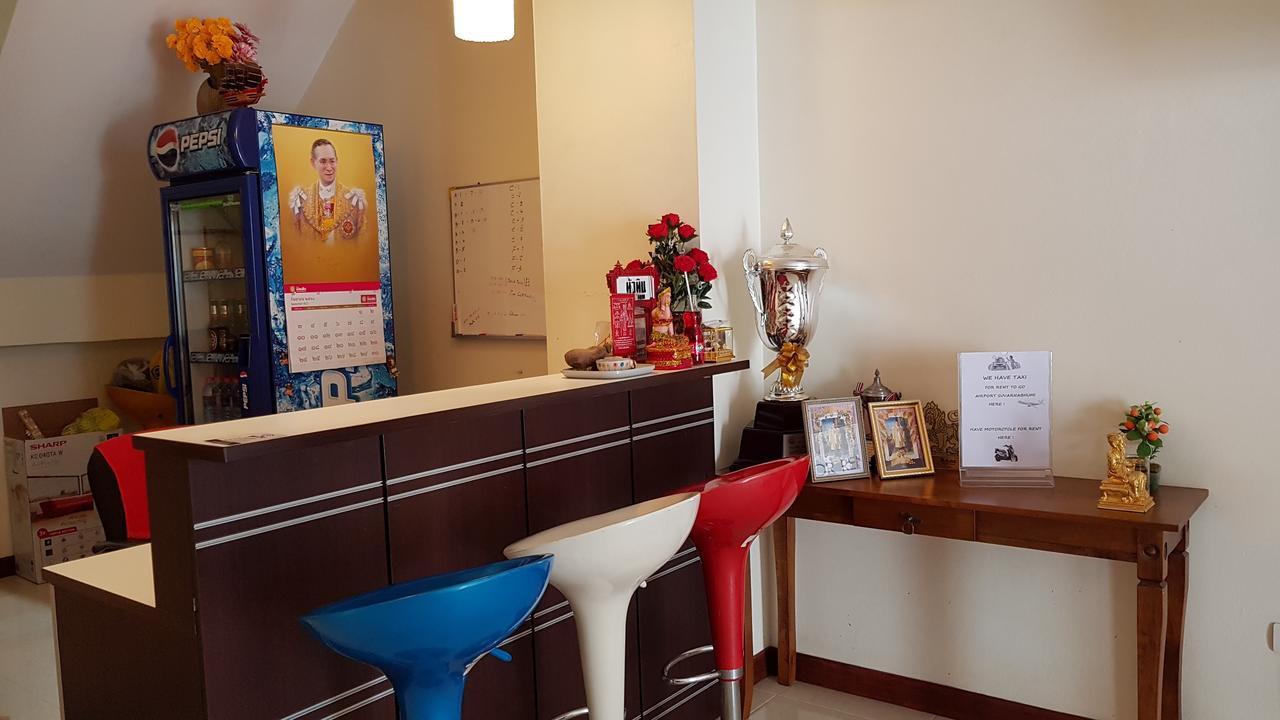 Baan Taweesuk Guest House HHQ Zewnętrze zdjęcie