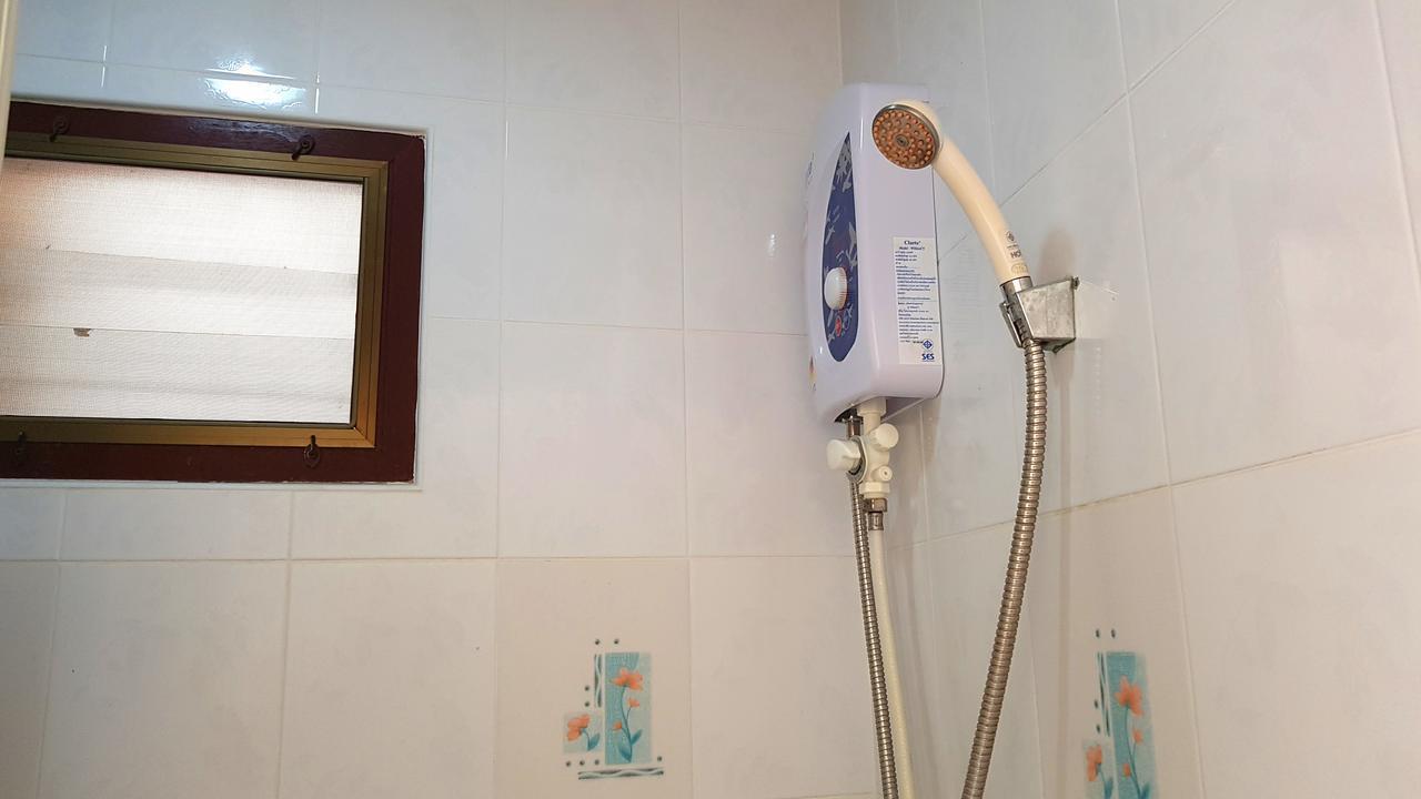 Baan Taweesuk Guest House HHQ Zewnętrze zdjęcie