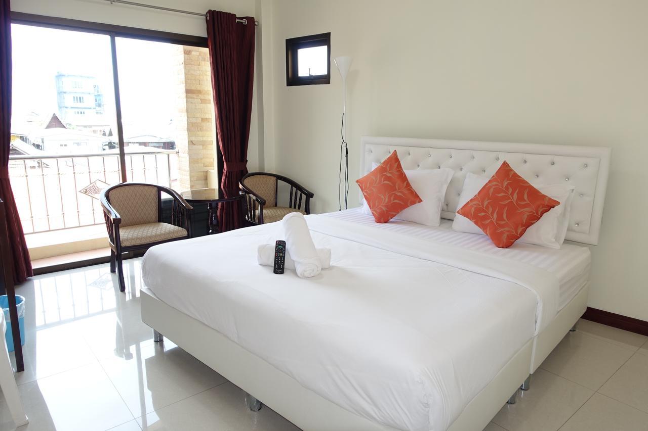 Baan Taweesuk Guest House HHQ Zewnętrze zdjęcie