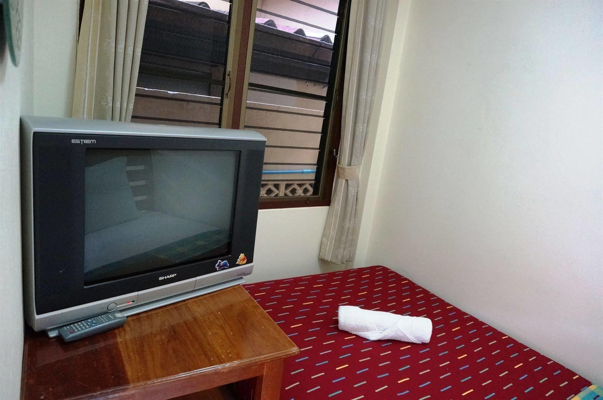 Baan Taweesuk Guest House HHQ Zewnętrze zdjęcie