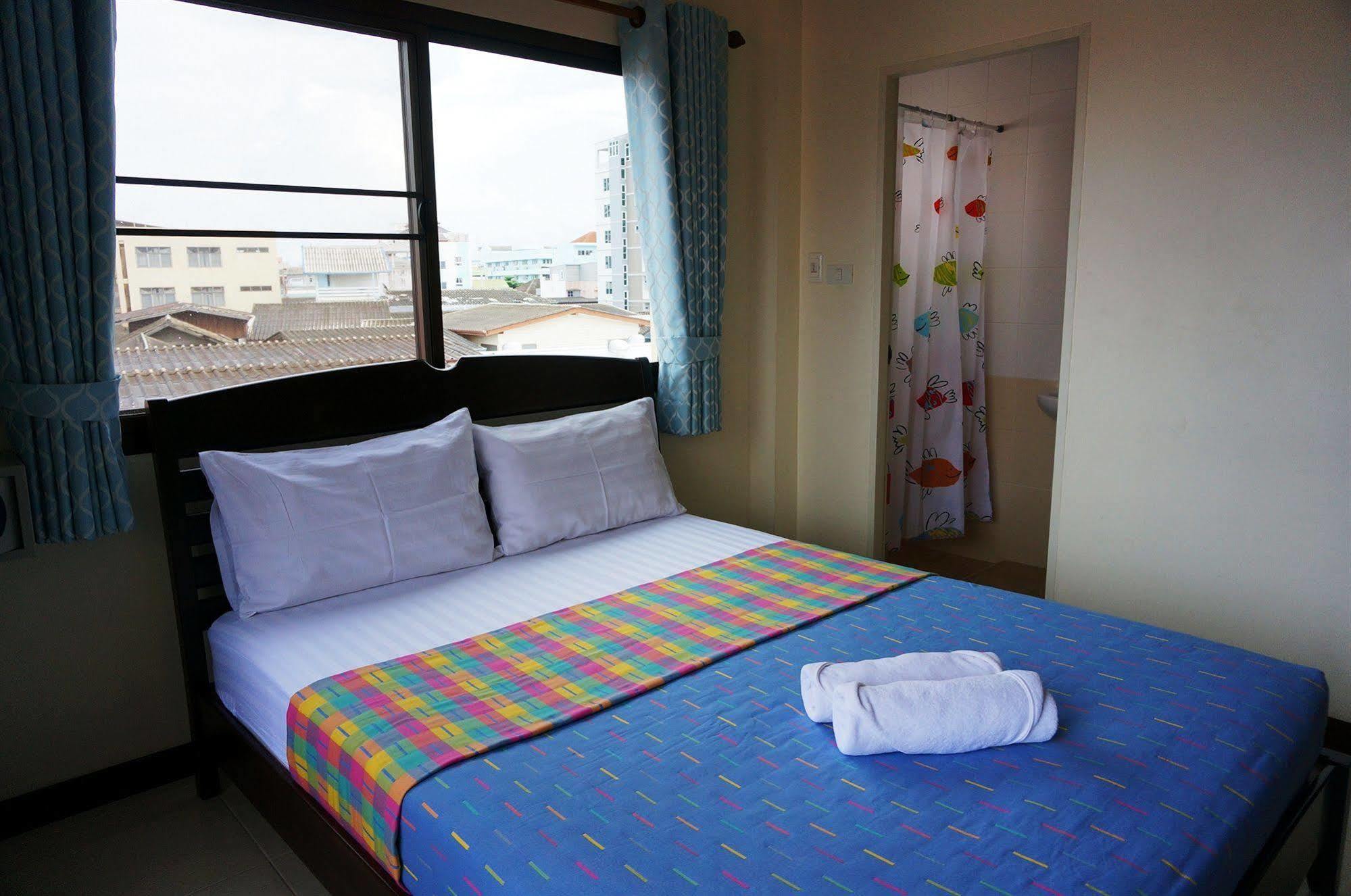 Baan Taweesuk Guest House HHQ Zewnętrze zdjęcie