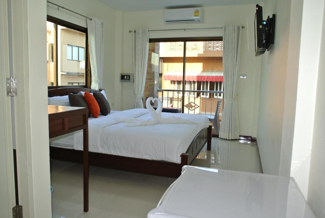 Baan Taweesuk Guest House HHQ Zewnętrze zdjęcie